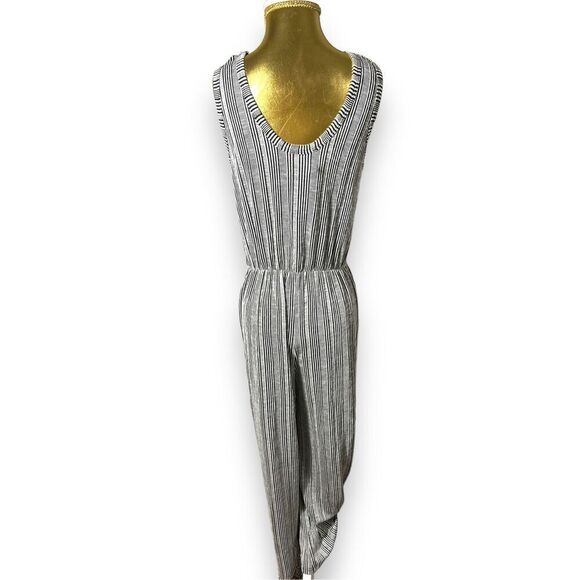 NEW Caution To‎ The Wind Women's Striped Tie Waist Jumpsuit sz L Nautical Beachy - Picture 5 of 6